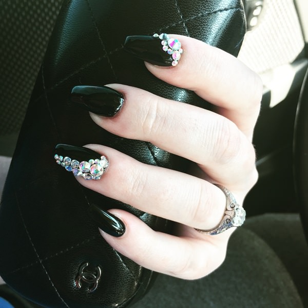 black-nail-designs-12041635