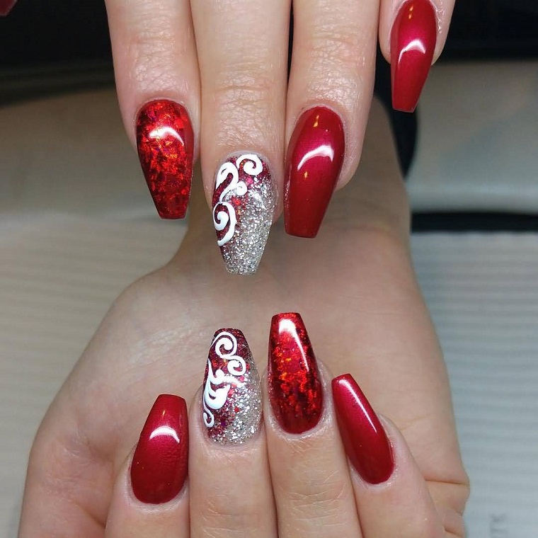 nail-art-gel-red-silver