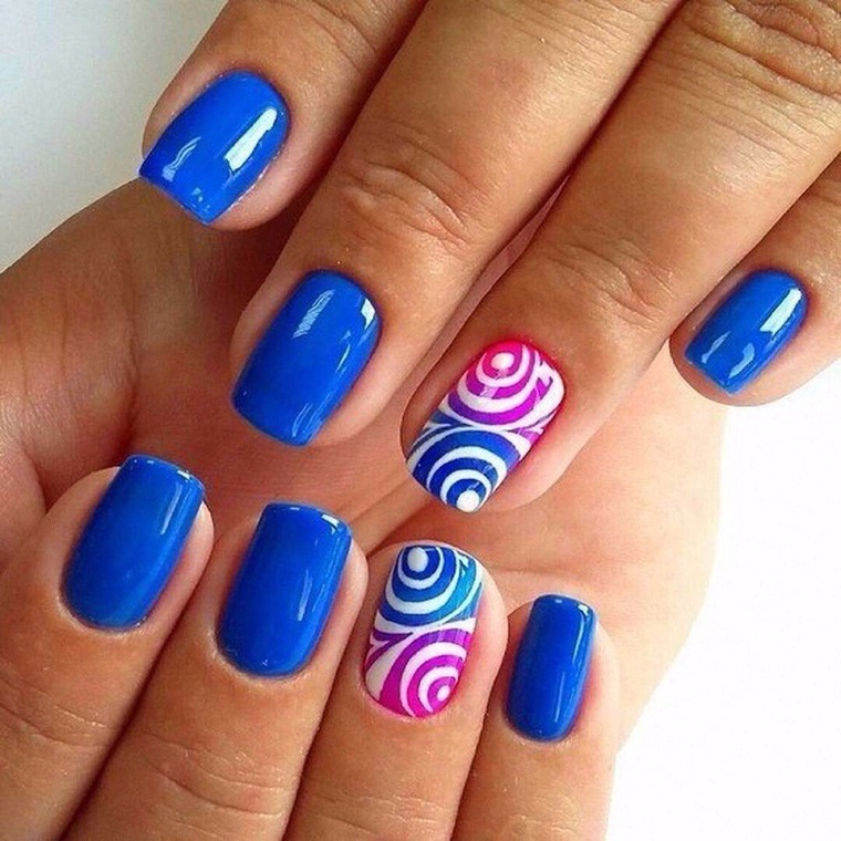 gel-manicure-blue-ring-decorated