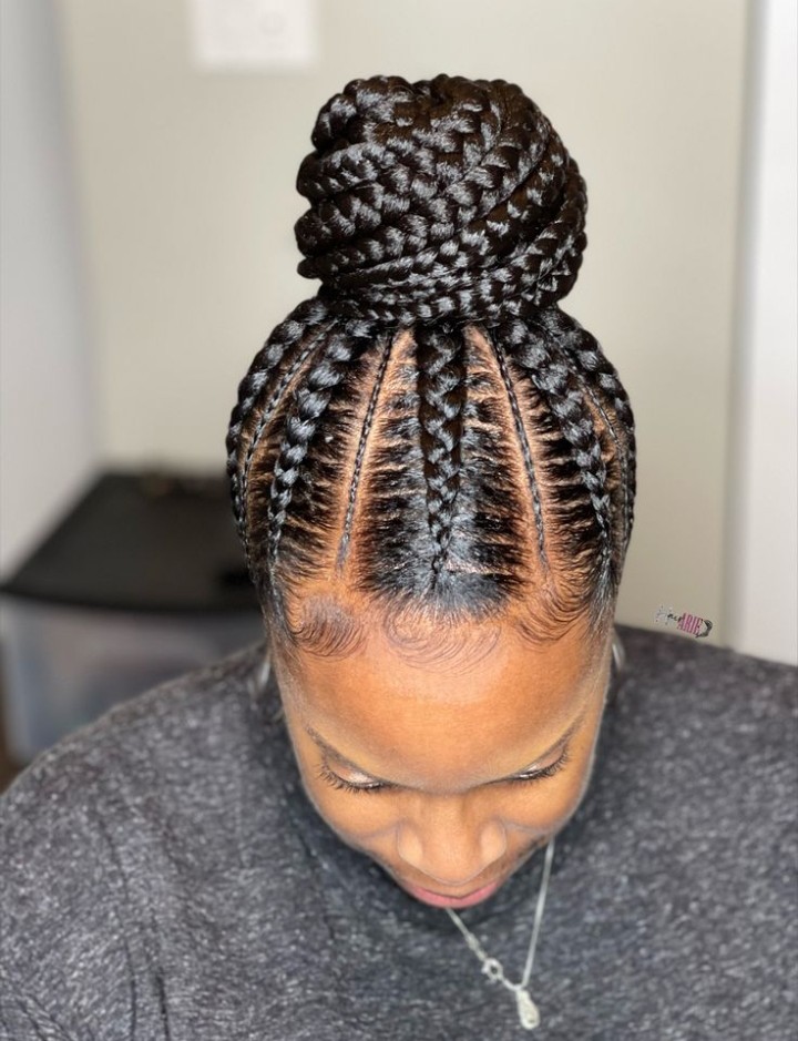 25+ Unique and Captivating Styles for Knotless Ghana Braids Hairstyles ...