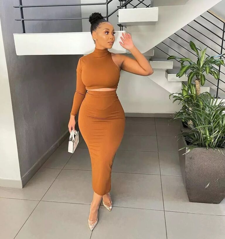 Bold & Beautiful: Celebrating Women Who Wear Their Style with Pride 🕶️👗