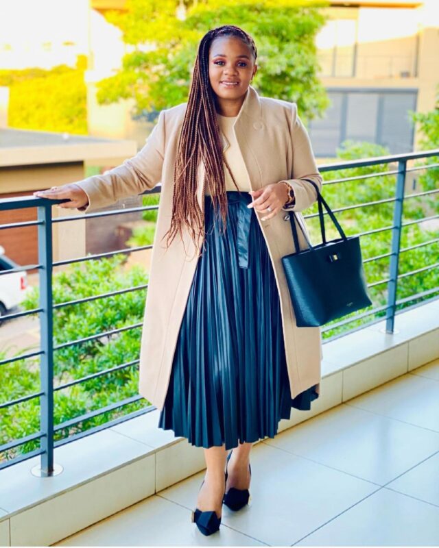 Dazzle Through Your Days Off: 20 Outfit Ideas to Love