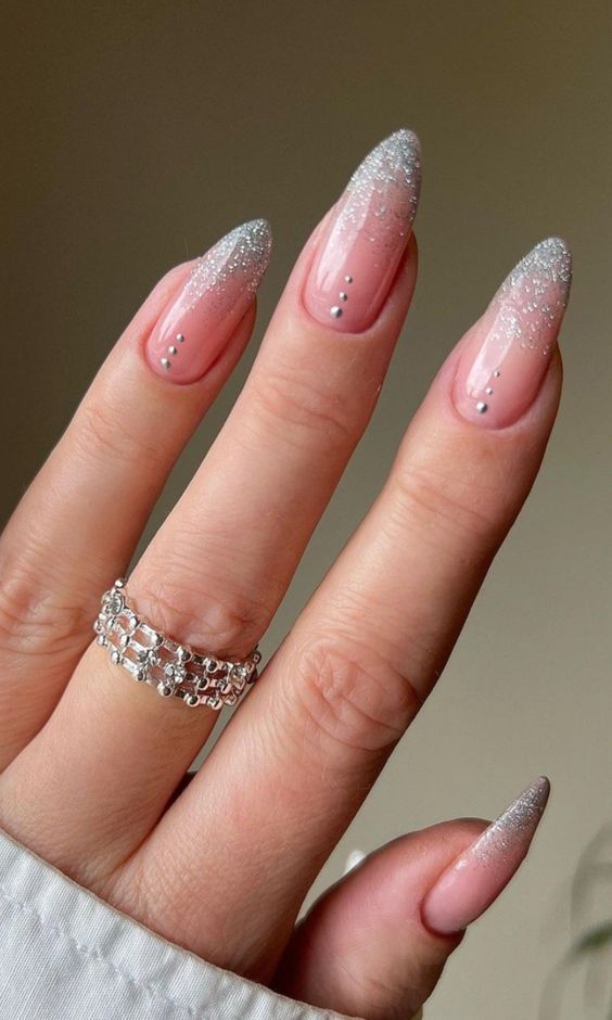 27 Fabulous Nude Ombre Nail Ideas To Glam Up Your Outfits - 197