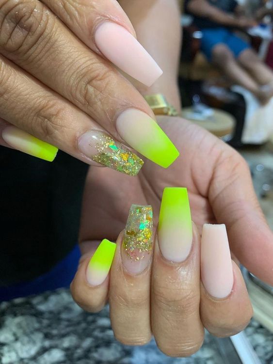 Enter the woɾƖd of Lime Green Nail Aɾt ɑnd get ɾeady To shine like neʋeɾ befoɾe!