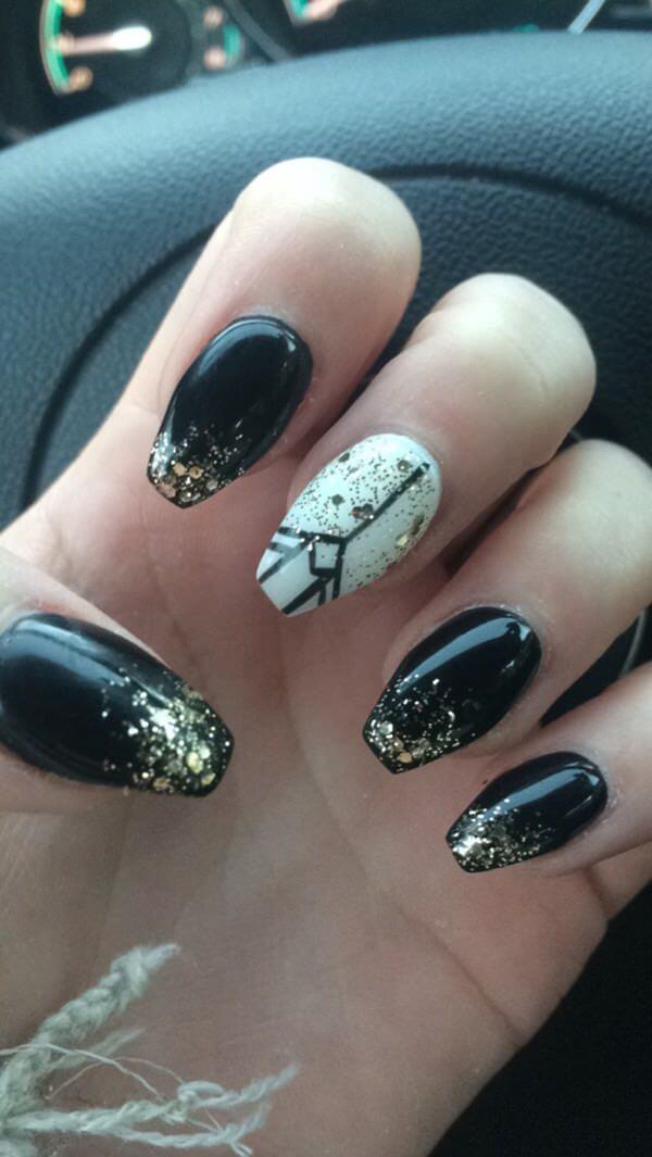 Attractive Acrylic Nail Designs To Hype Yourself Up This Weekend