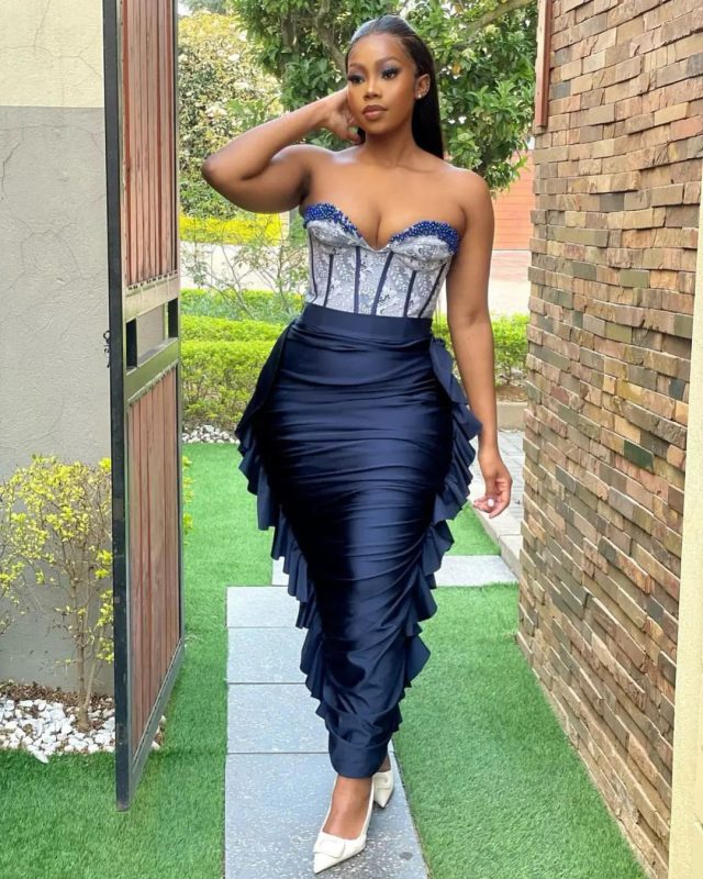 Dazzling Short Ankara Gown Inspirations for Fashion-Forward Women